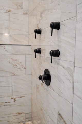 6041 S Dollison Avenue, Springfield, MO 65810