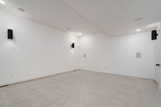 6041 S Dollison Avenue, Springfield, MO 65810