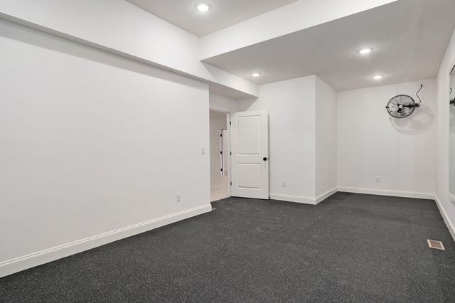 6041 S Dollison Avenue, Springfield, MO 65810