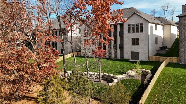 6041 S Dollison Avenue, Springfield, MO 65810