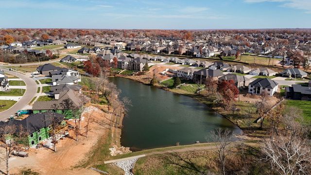 6041 S Dollison Avenue, Springfield, MO 65810