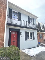 752 COLLEGE PKWY #7-752, Rockville, MD 20850