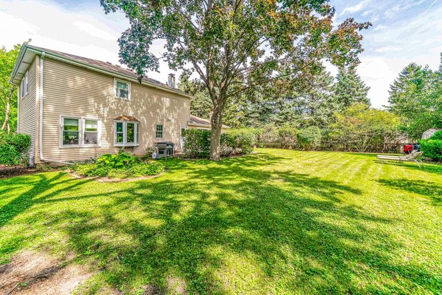 505 Fairlawn Avenue, Libertyville, IL 60048
