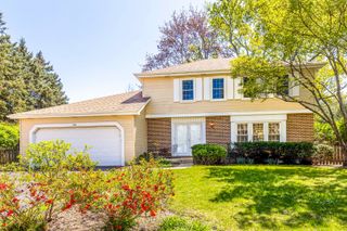 505 Fairlawn Avenue, Libertyville, IL 60048