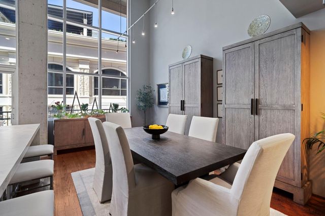 6007 Memorial Drive 202, Houston, TX 77007