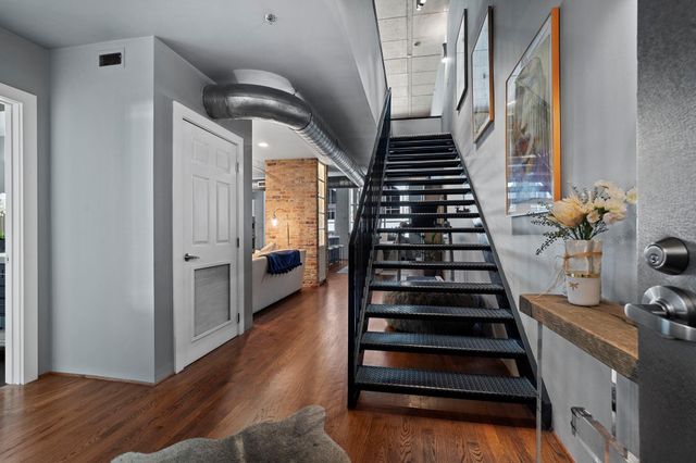 6007 Memorial Drive 202, Houston, TX 77007