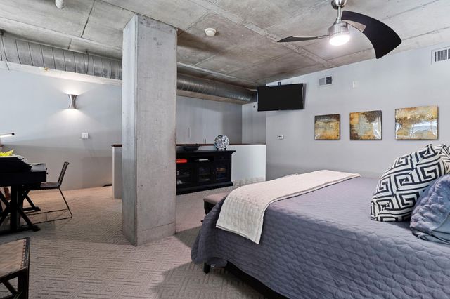 6007 Memorial Drive 202, Houston, TX 77007