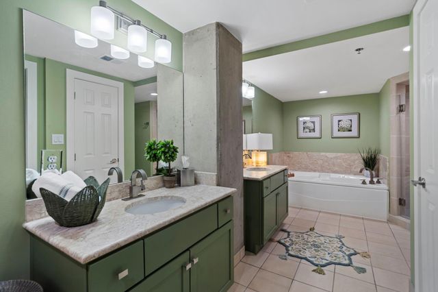 6007 Memorial Drive 202, Houston, TX 77007