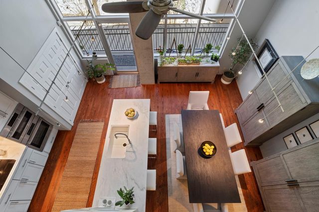 6007 Memorial Drive 202, Houston, TX 77007