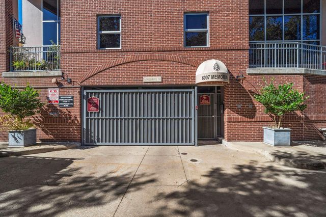 6007 Memorial Drive 202, Houston, TX 77007