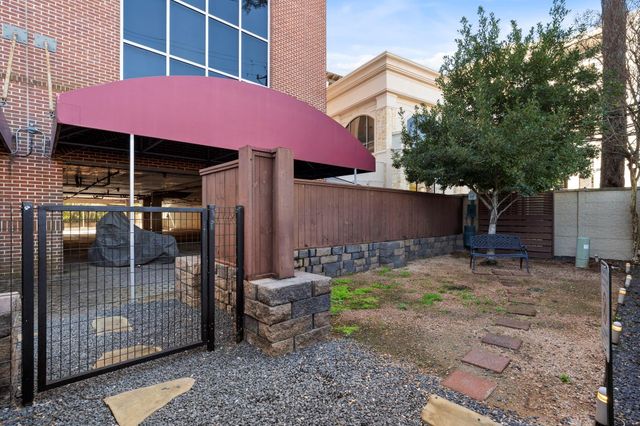 6007 Memorial Drive 202, Houston, TX 77007