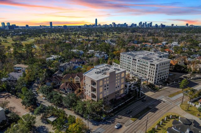 6007 Memorial Drive 202, Houston, TX 77007