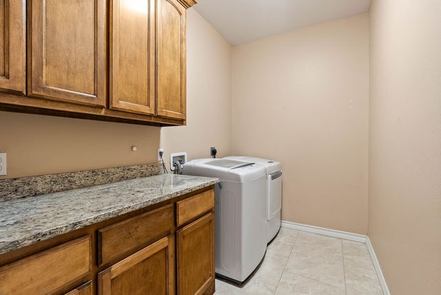 8234 Merlin Pl, Corpus Christi, TX 78414