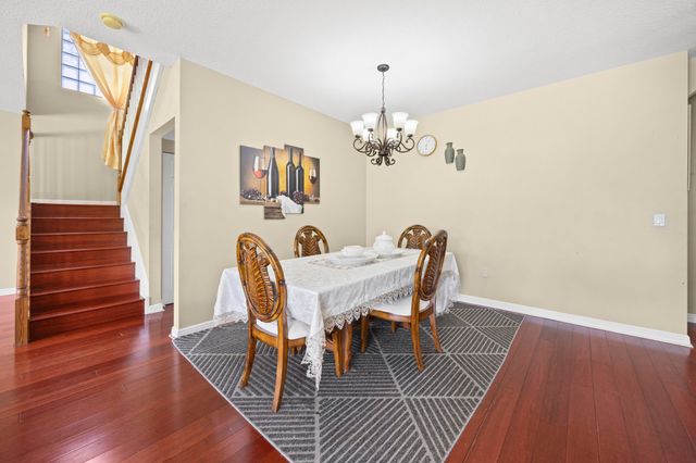 9049 Dupont Place, Wellington, FL 33414