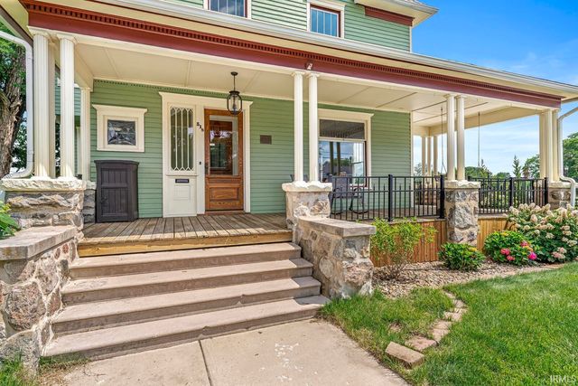 518 E Lincoln Way, Mishawaka, IN 46544