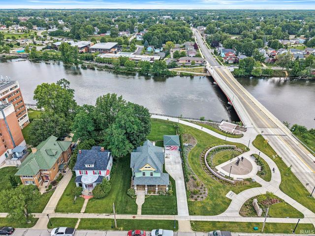 518 E Lincoln Way, Mishawaka, IN 46544