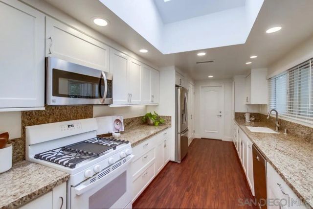 2152 Caminito Circulo Sur, La Jolla, CA 92037