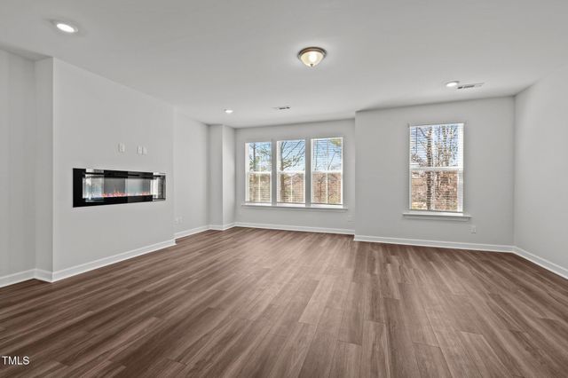983 Parkstone Towne Boulevard, Knightdale, NC 27545