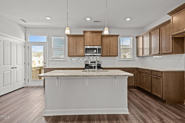 983 Parkstone Towne Boulevard, Knightdale, NC 27545
