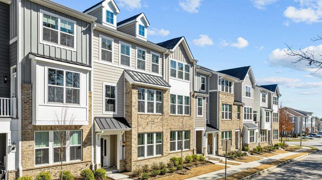983 Parkstone Towne Boulevard, Knightdale, NC 27545