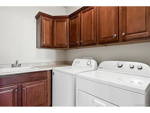 10064 Bluffmont Ct, Lone Tree, CO 80124