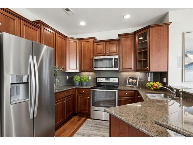 10064 Bluffmont Ct, Lone Tree, CO 80124