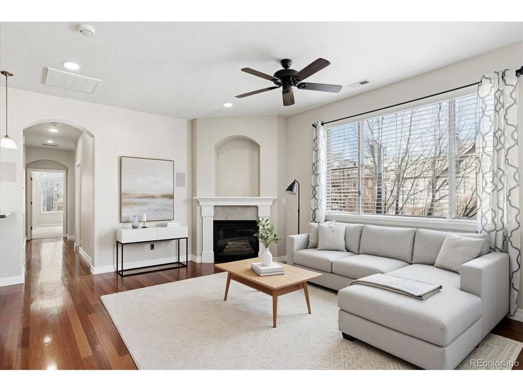 10064 Bluffmont Ct, Lone Tree, CO 80124