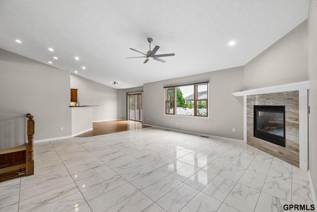 4800 S 75Th Street, Lincoln, NE 68516