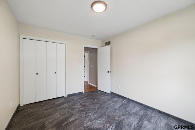 4800 S 75Th Street, Lincoln, NE 68516