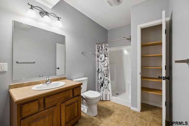4800 S 75Th Street, Lincoln, NE 68516