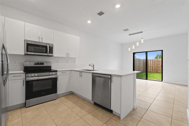 23016 SW 129th Ct, Miami, FL 33170