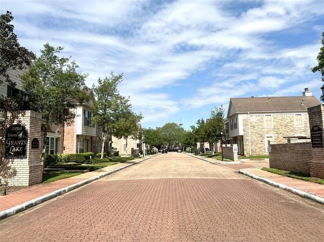 2810 Grants Lake Boulevard 1203, Sugar Land, TX 77479
