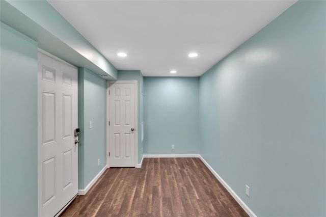 288 Wallrose Heights Rd, Economy, PA 15005