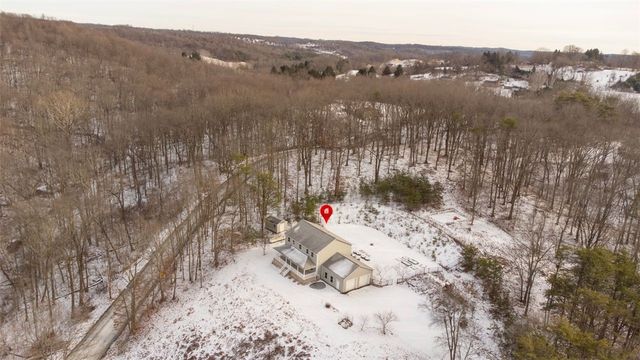 288 Wallrose Heights Rd, Economy, PA 15005