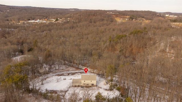 288 Wallrose Heights Rd, Economy, PA 15005