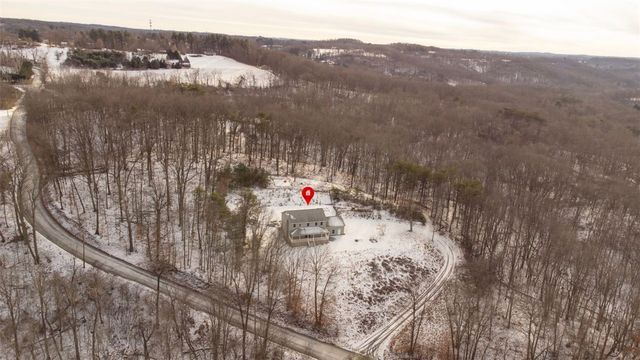 288 Wallrose Heights Rd, Economy, PA 15005