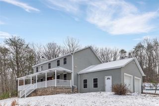 288 Wallrose Heights Rd, Economy, PA 15005