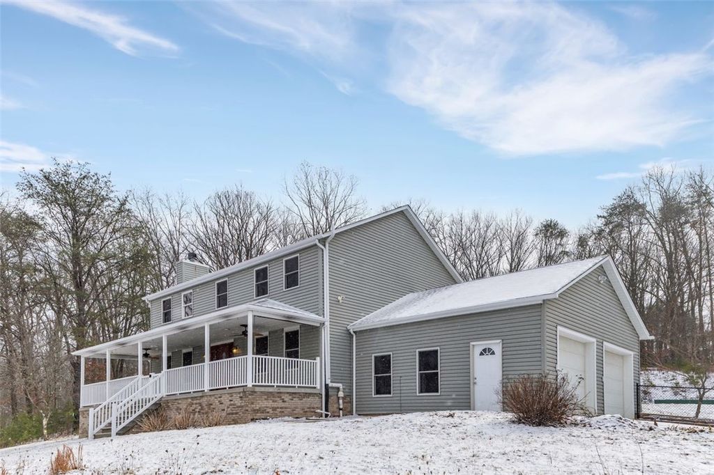 288 Wallrose Heights Rd, Economy, PA 15005