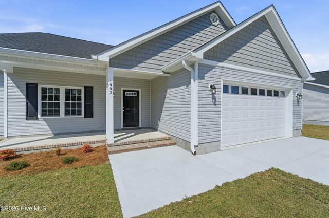 1992 Catherine Lake Road, Richlands, NC 28574