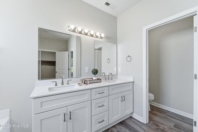 1992 Catherine Lake Road, Richlands, NC 28574