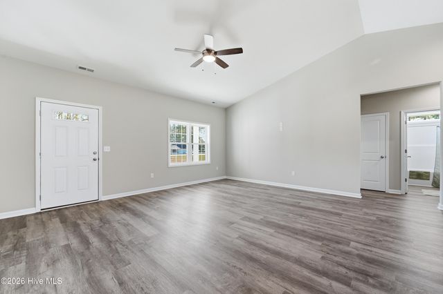 1992 Catherine Lake Road, Richlands, NC 28574