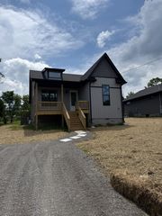 1111 West End Ave N, Lewisburg, TN 37091