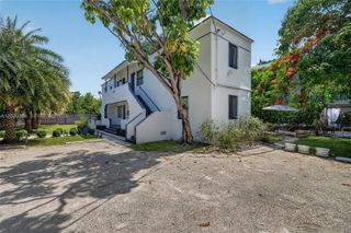 8270 NE 1st Pl 3, Miami, FL 33138