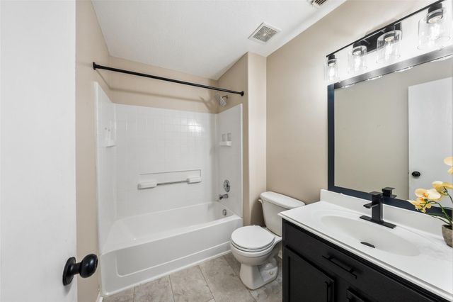 7826 Chervil Lane, Baytown, TX 77521