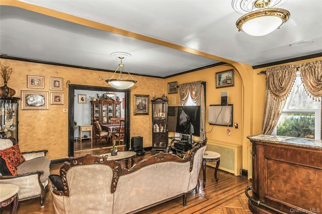 13539 Hook Creek Boulevard, Rosedale, NY 11422