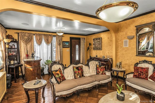 13539 Hook Creek Boulevard, Rosedale, NY 11422