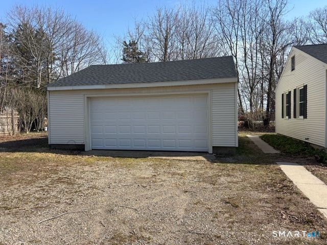 8 Prospect Hill, Deep River, CT 06417