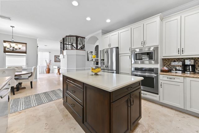 8249 Viale Matera, Lake Worth, FL 33467