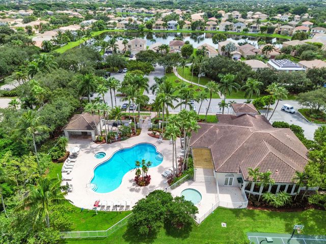 8249 Viale Matera, Lake Worth, FL 33467