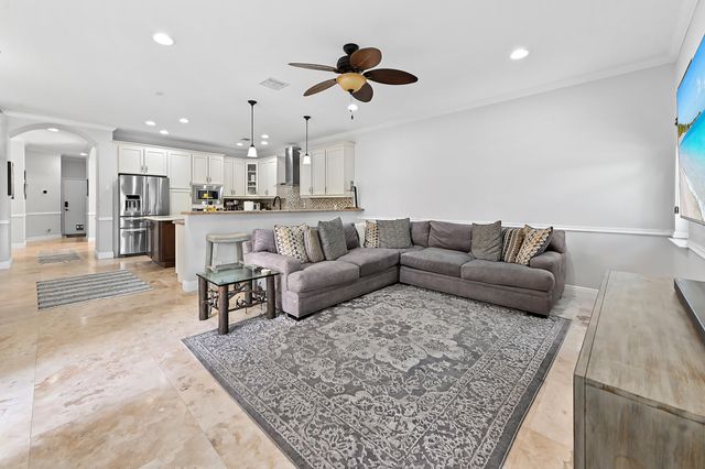 8249 Viale Matera, Lake Worth, FL 33467